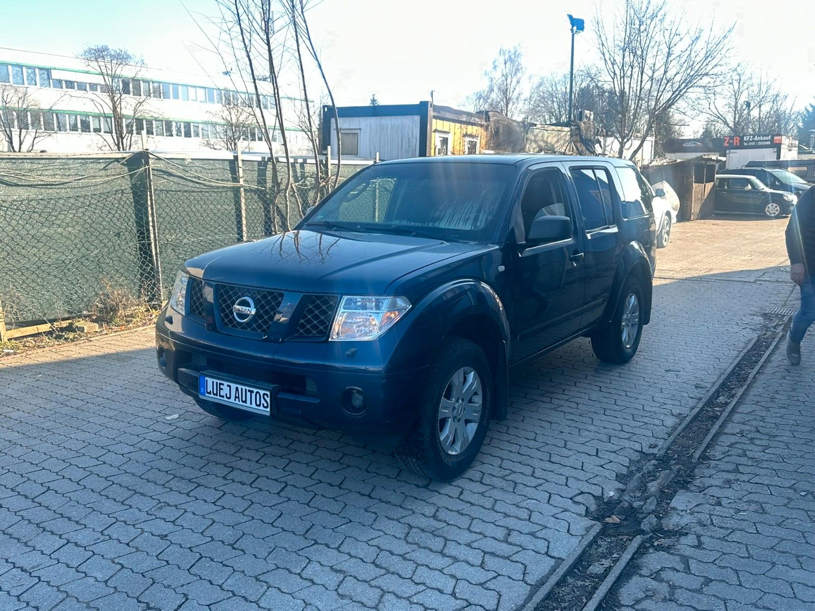 Nissan Pathfinder 2.5 dCi Comfort