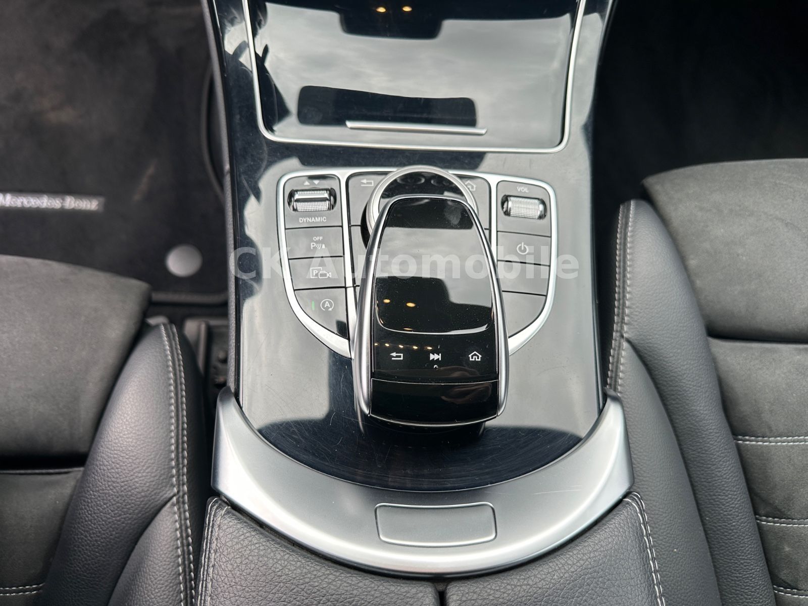 Fahrzeugabbildung Mercedes-Benz C 220d T  4Matic AMG-Line/Navi/LED/Kam/