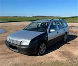 Volkswagen VW Bora 1.6 Edition 118657 km - Volkswagen Bora mit Benzin-Antrieb: Kombi, 1.6