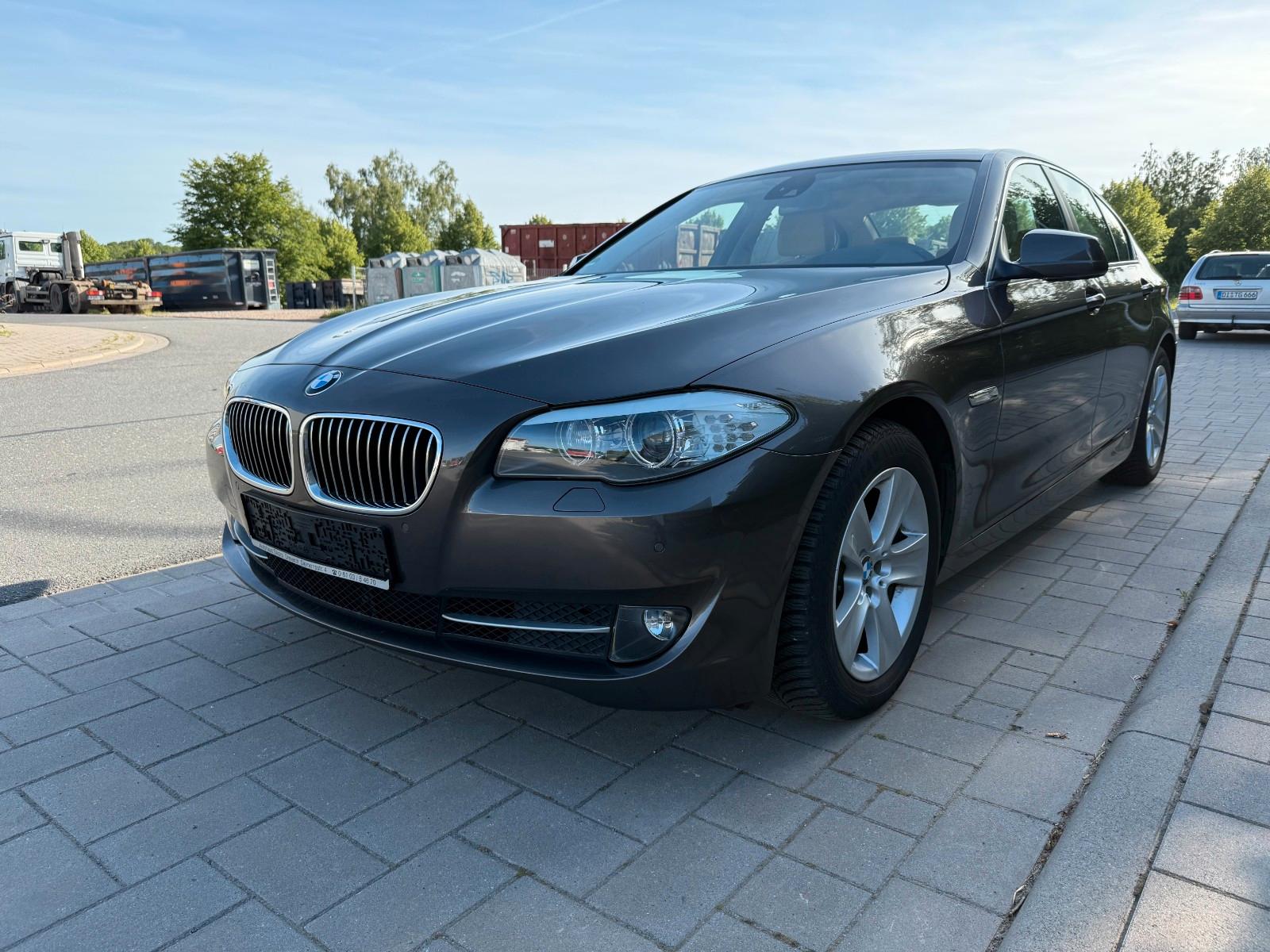 BMW 523i Autom. Leder Xenon Headup 1Hand