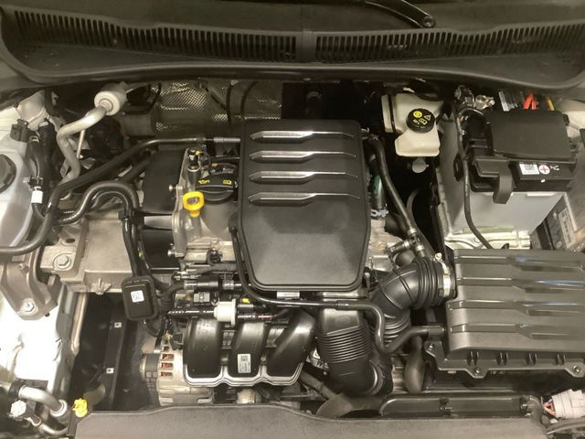Polo Comfortline 1,0 l 59 kW  Climatronic, SHZ,