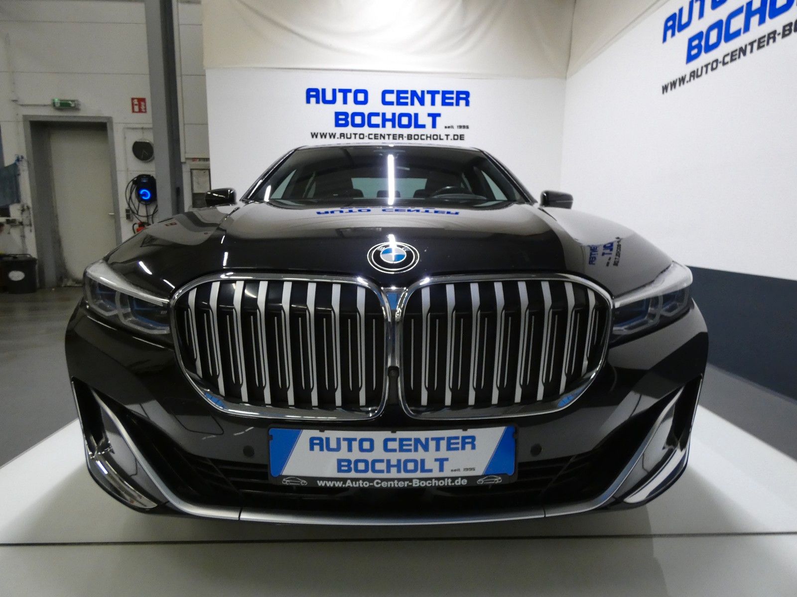 BMW 745 e*HUD*TV-Plus*Laserlicht*Live Cockpit*GSD