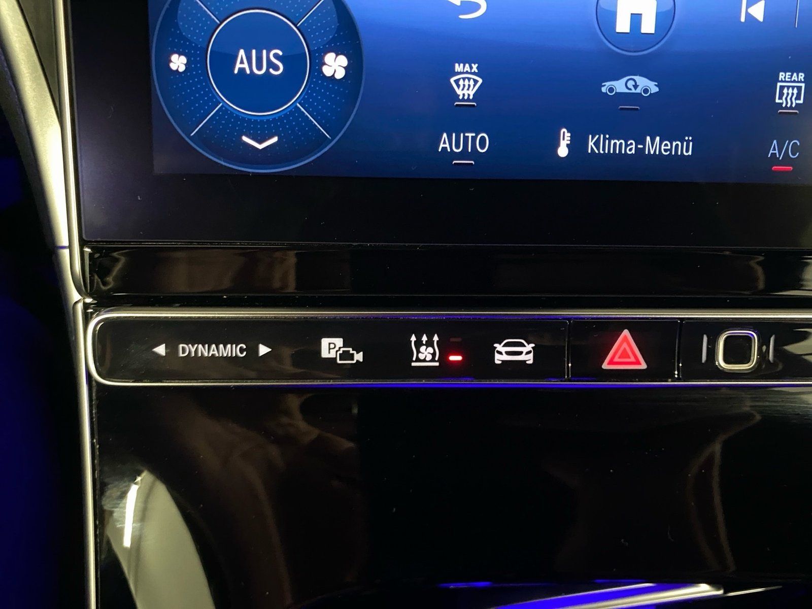 Fahrzeugabbildung Mercedes-Benz CLE 300 4M AMG Cabriolet*Standhz*Distro*AHK*360°