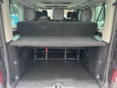 Fahrzeugabbildung Trafic Combi L1H1 3,0t Life dCi 150 EDC