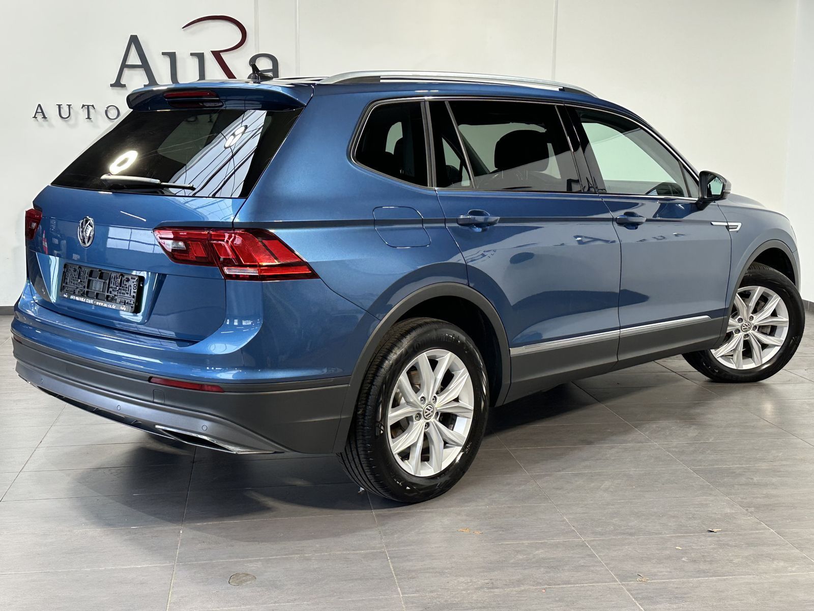Fahrzeugabbildung Volkswagen Tiguan Allspace 2.0 TDI DSG CL NAV+DYNAUDIO+18ZO