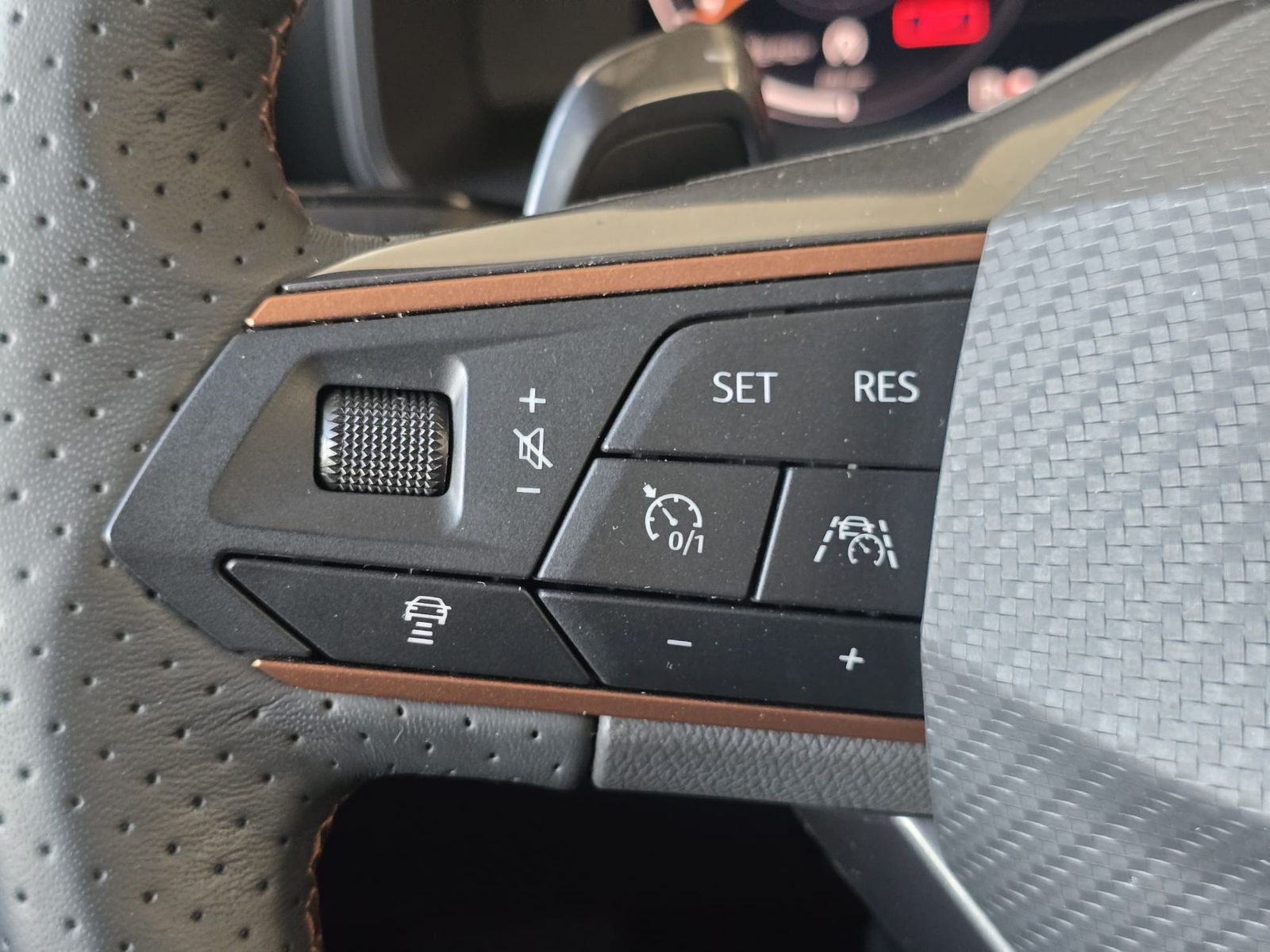 Fahrzeugabbildung CUPRA Leon 1.5 eTSI DSG MATRIX-LED*ACC*APP*KAMERA*18"