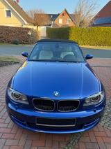 BMW 118i Cabrio - - BMW 118 mit Benzin-Antrieb: Cabrio, Schaltgetriebe