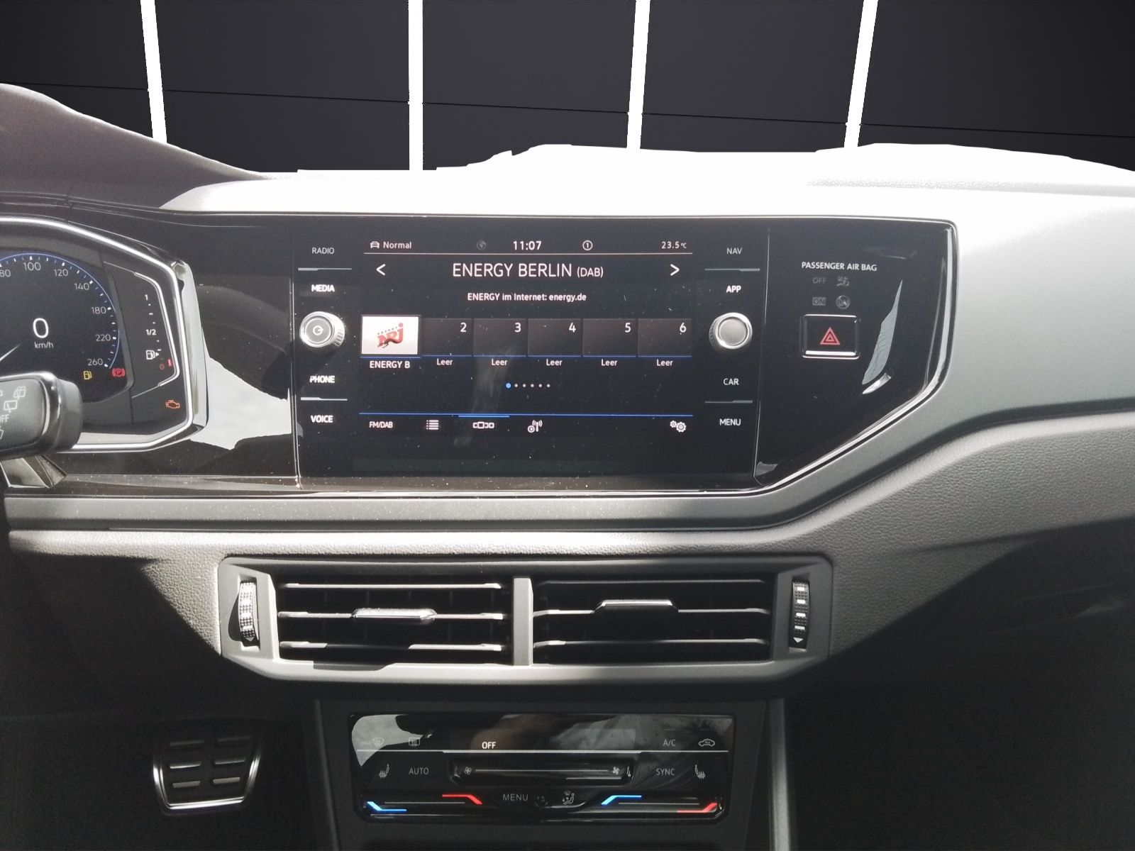 Fahrzeugabbildung Volkswagen Polo R-Line DSG NAVI LED AppConnect