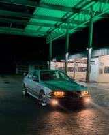 BMW E39 520i Business Class - BMW 520 aus 2000: 520i