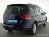 Volkswagen Touran Highline 2.0 TDI DSG Navi AHK Kamera LED - VW Touran Gebrauchtwagen in Nürnberg