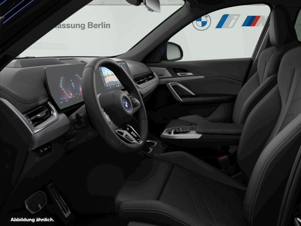 BMW iX1 - Bild 3