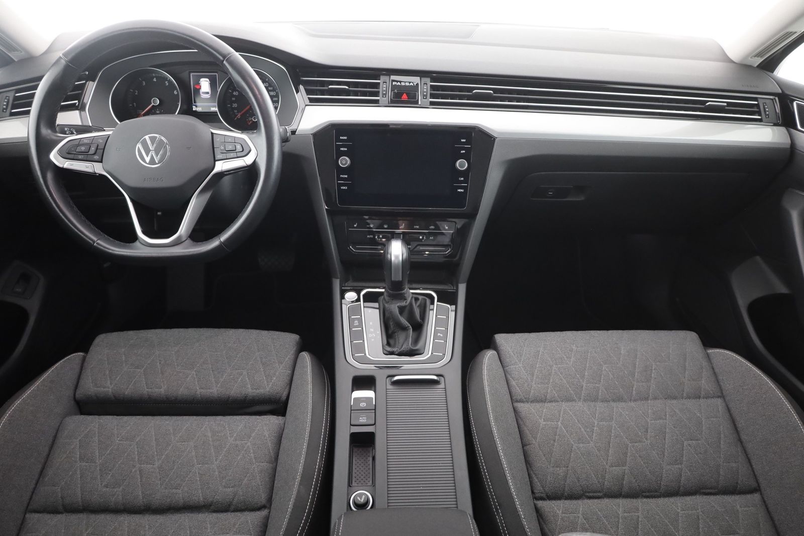 Volkswagen Passat Variant 1.5 TSI DSG Business LED Navi ACC foto 9