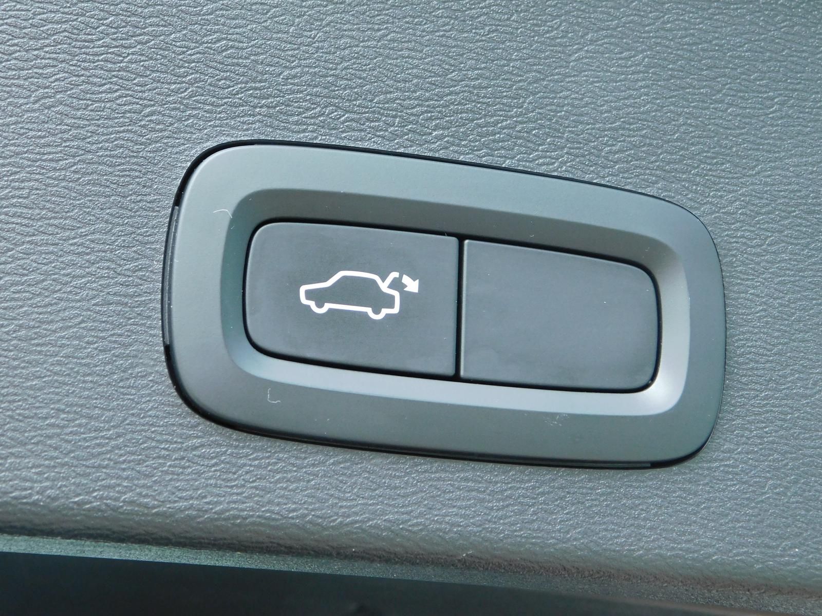 Fahrzeugabbildung Volvo XC40 T4 Automatik Momentum Pro 'Rückfahrkamera'
