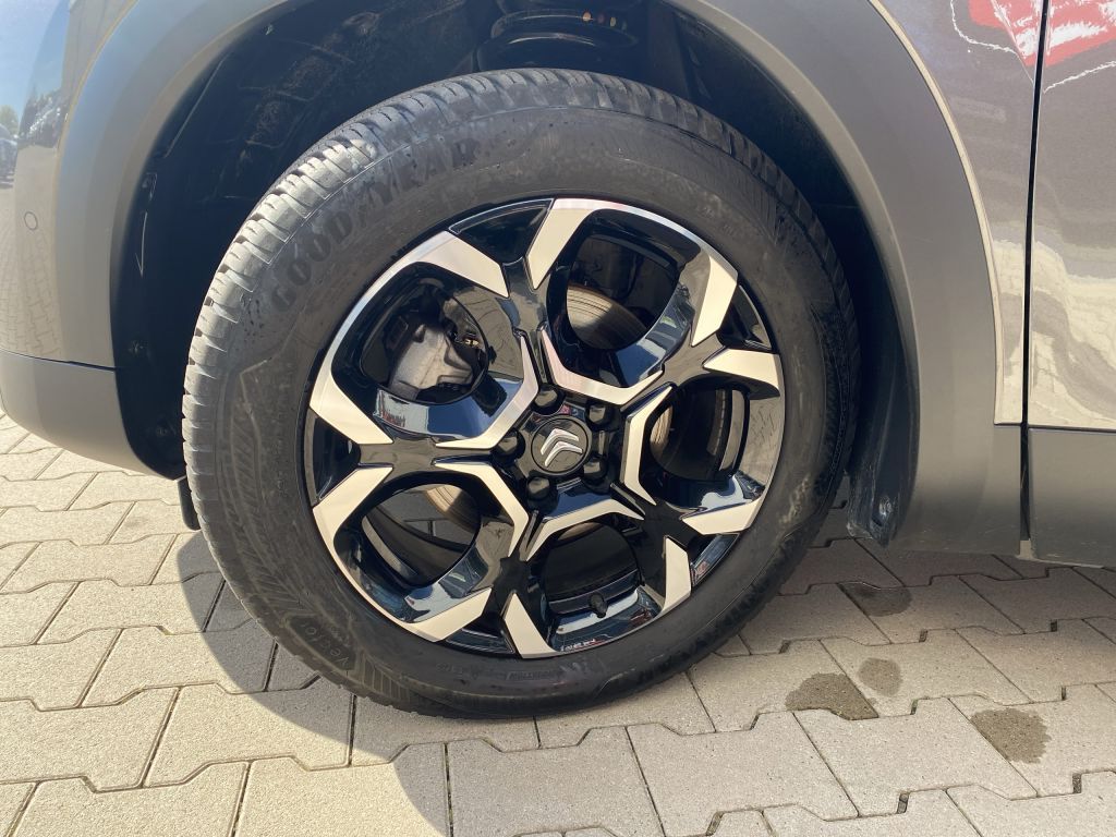 Fahrzeugabbildung Citroën C5 Aircross Hybrid 145 Automatik MAX *Allwetter*