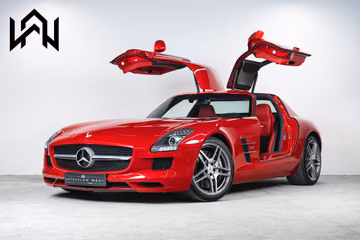 صورة 1 لـ 2011 Mercedes-BENZ SLS AMG
