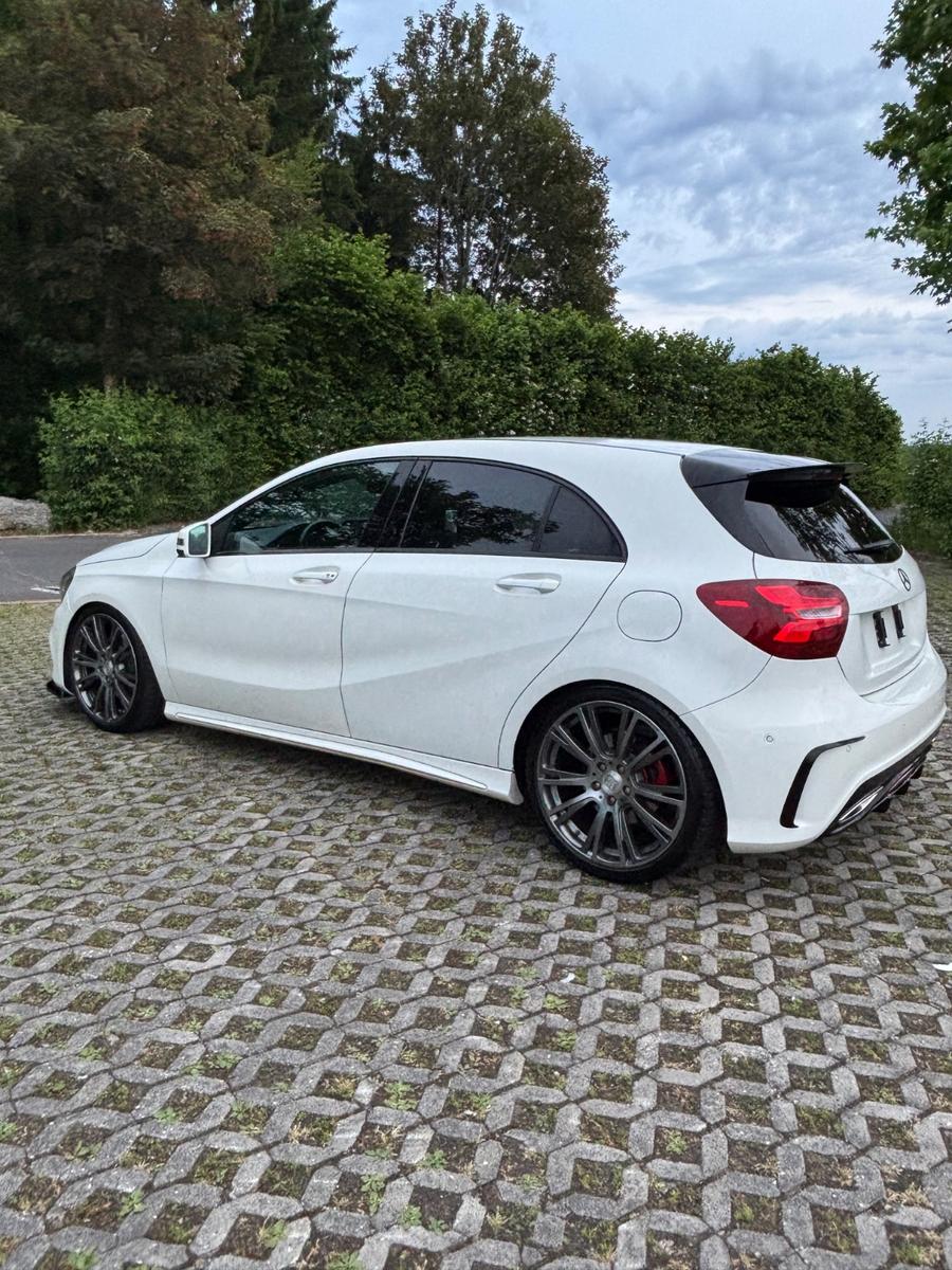 Mercedes-Benz A 250 4MATIC DCT AMG Sport (Line)