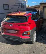 Hyundai Hyndai Kona - Hyundai Accent mit Benzin-Antrieb: Automatik