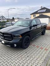 Dodge RAM 1500 4x4 - Dodge RAM Gebrauchtwagen in Frankfurt