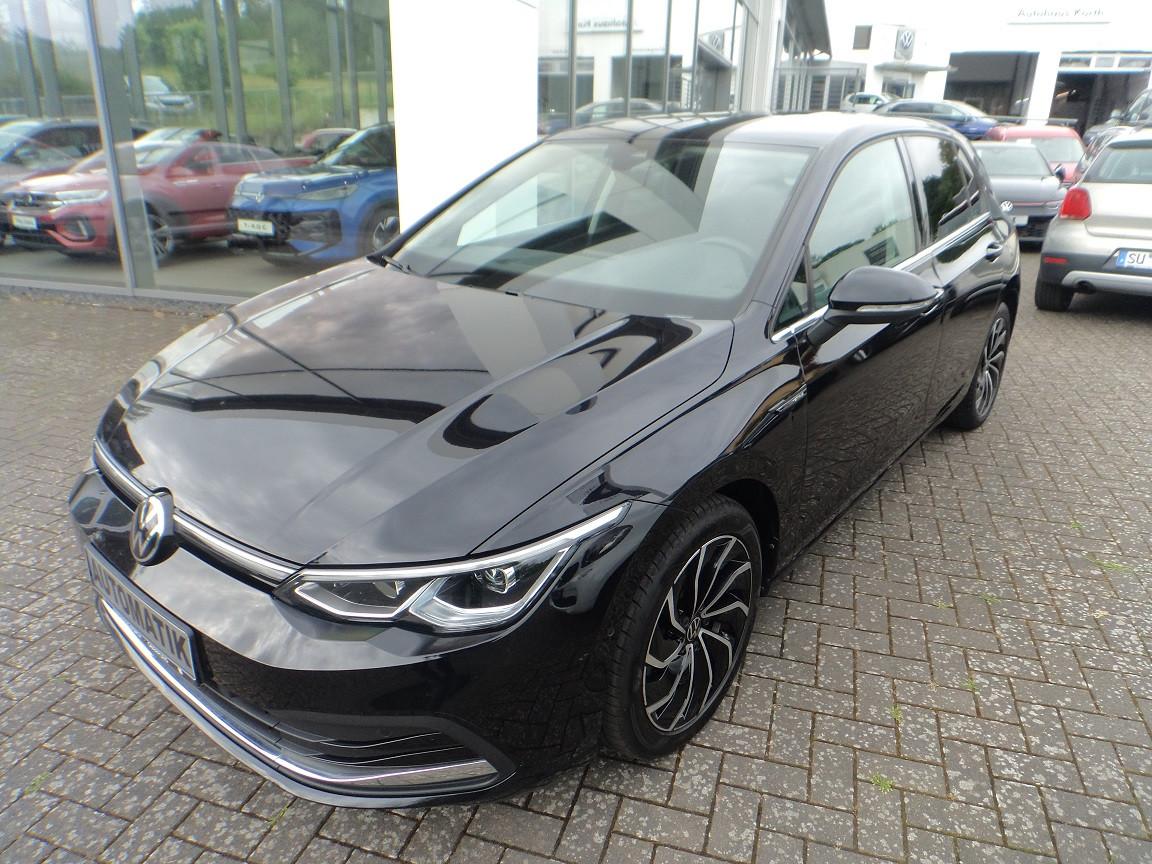 Volkswagen Golf VIII Style eTSI DSG Navi