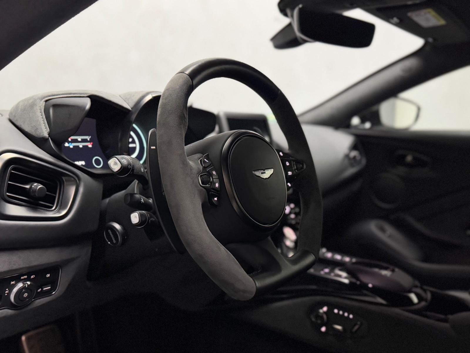 Aston Martin V8 Vantage F1 Edition 360 CARBON AERO JET BLACK