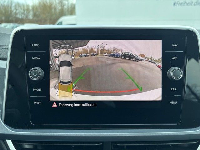 Fahrzeugabbildung Volkswagen T-Roc  1.5TSI DSG Style AHK+GJR+KAMERA+SHZ+NAVI+