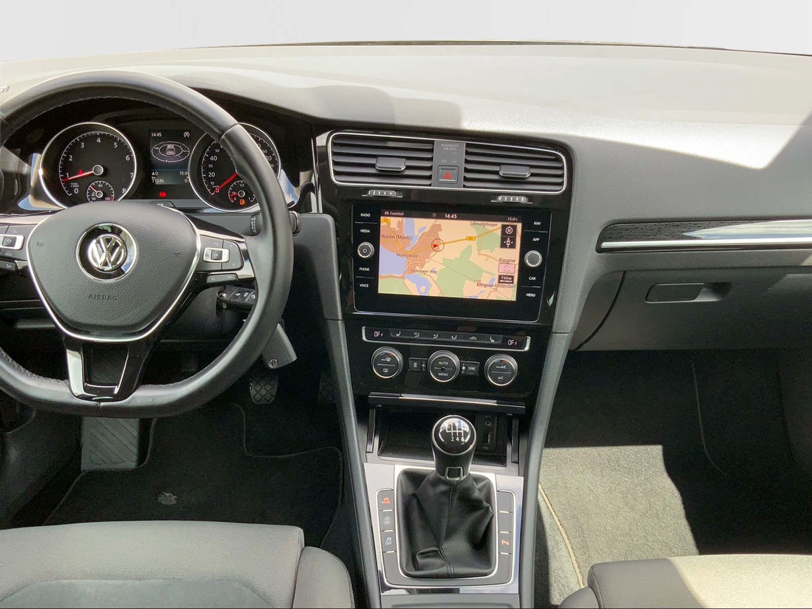 Golf VII 1.5 TSI ACT Highline NAVI,SHZ,STHZ.