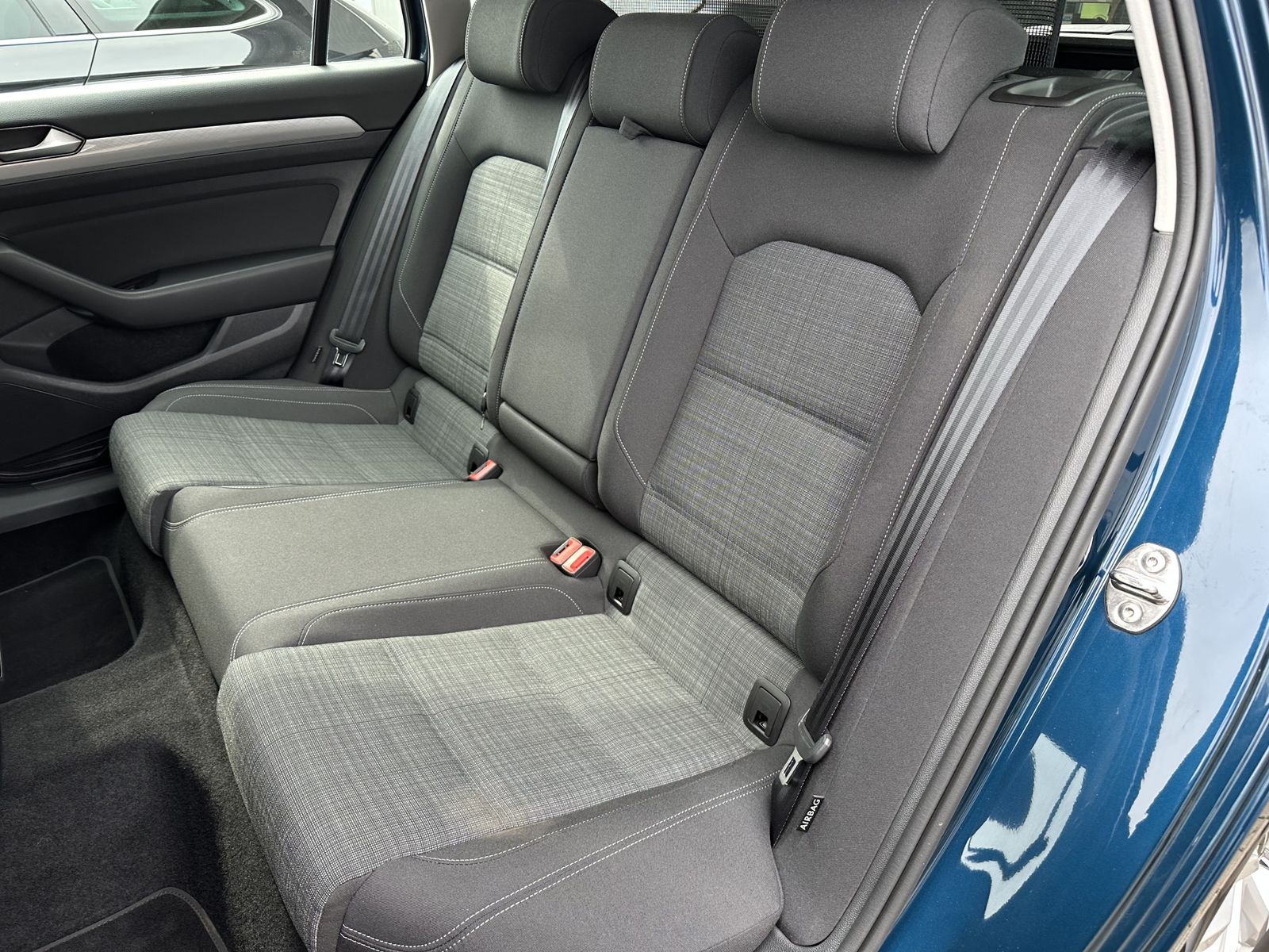 Fahrzeugabbildung Volkswagen Passat Variant 2.0 TDI DSG Business NAV+LED+ACC