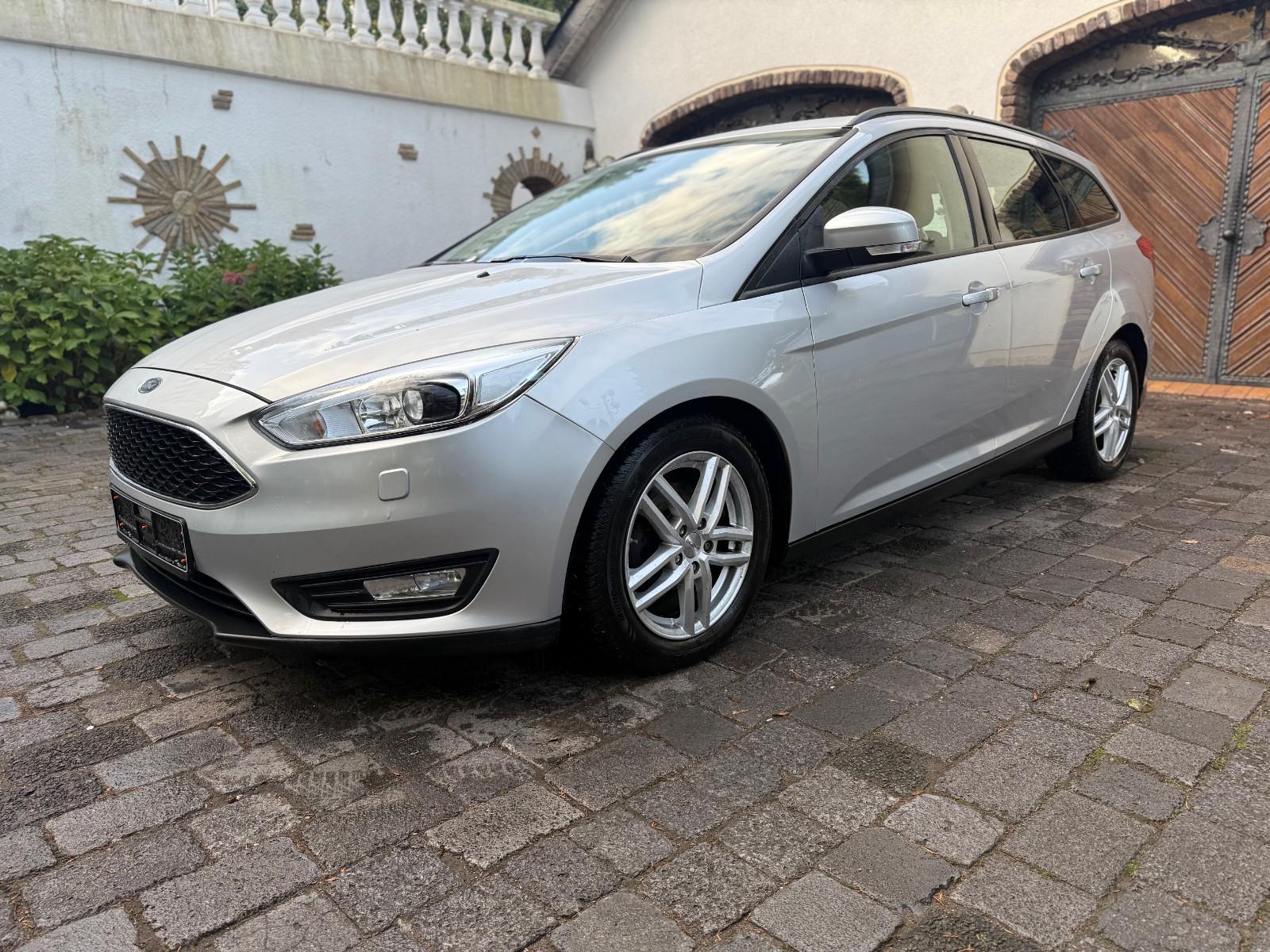Ford Focus Turnier Business Automatik Navi Xenon TOP