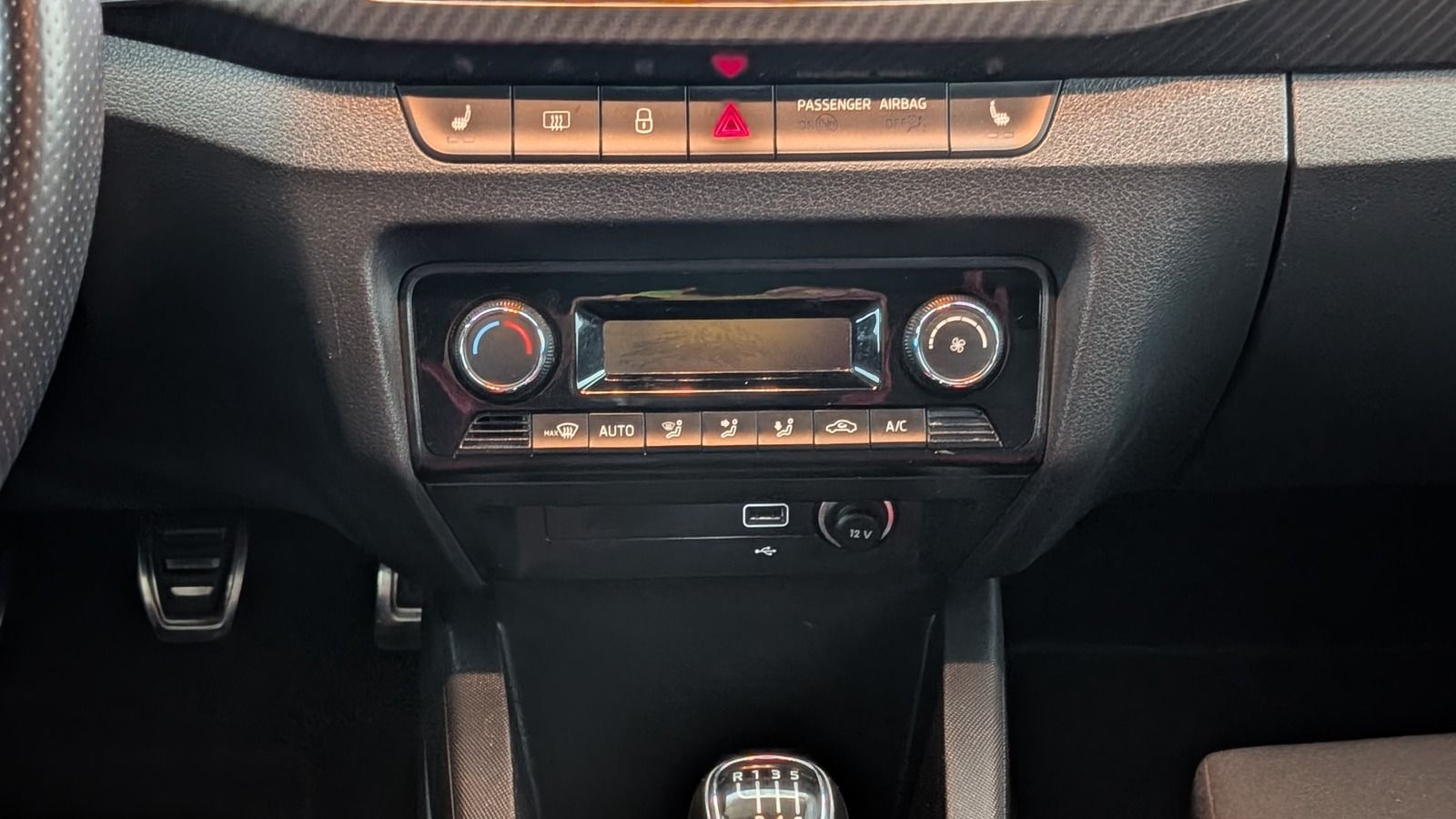 Fahrzeugabbildung SKODA Fabia Combi 1.0 TSI * LED * SHZ Monte Carlo
