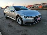Volkswagen Arteon 2.0 TDI SCR -NAVI*PDC*LED*TEMPO*