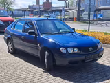 Toyota Corolla 1.4 linea terra KLIMAANLAGE - Toyota Corolla mit Benzin-Antrieb: Limousine, 1.4