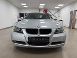 BMW 318 i*AC*SHZ*EXPORT* - gebrauchte BMW 318 aus dem Jahr 2006