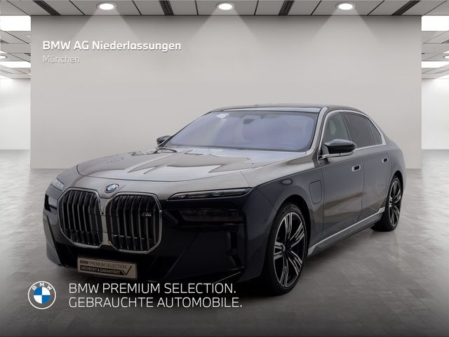 BMW M760e xDrive Limousine Massage Bowers & Wilkins