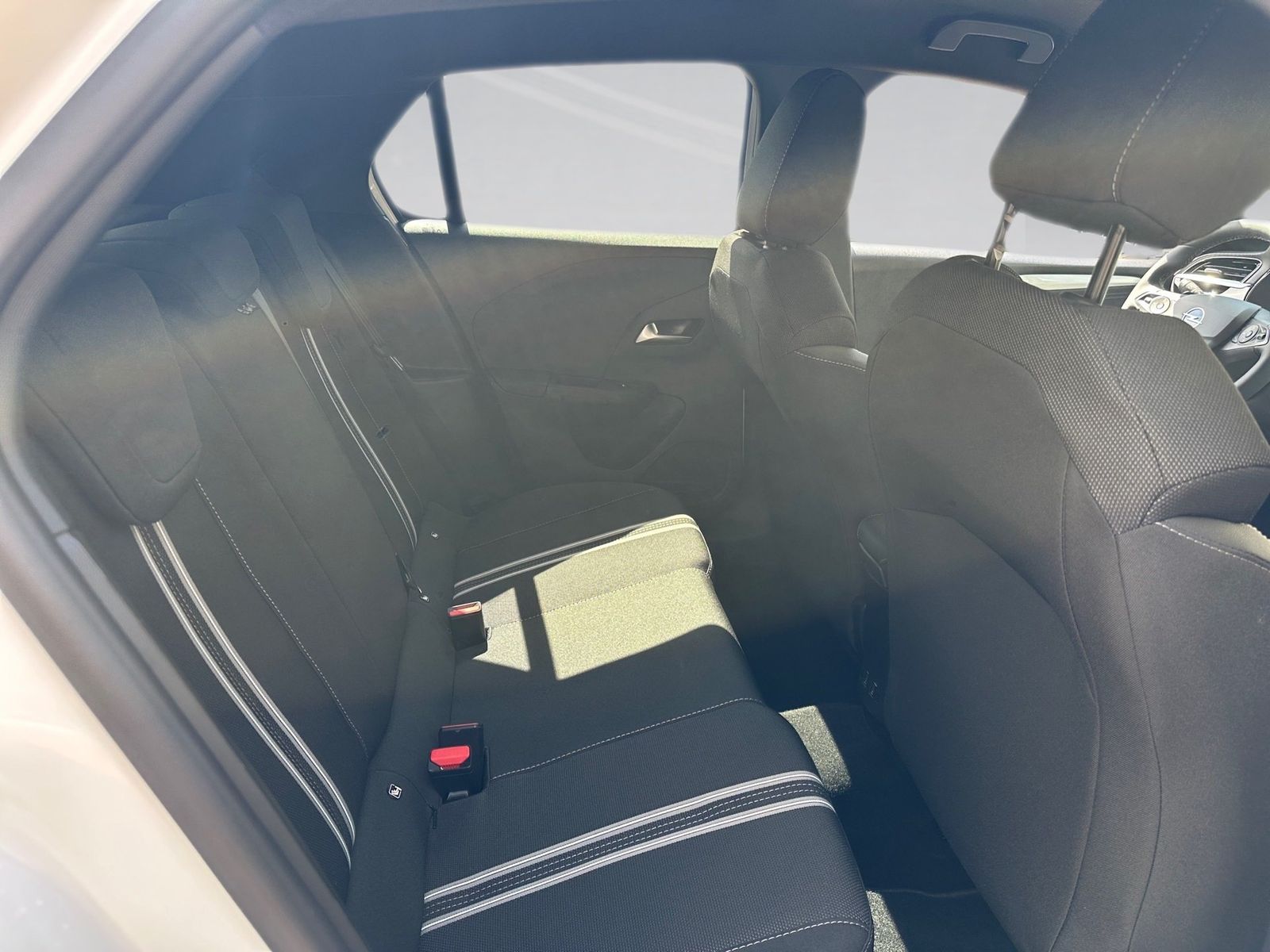 Fahrzeugabbildung Opel Corsa F 1.2 Turbo GS 48V,Kamera,LED,Navi,PDC,SHZ