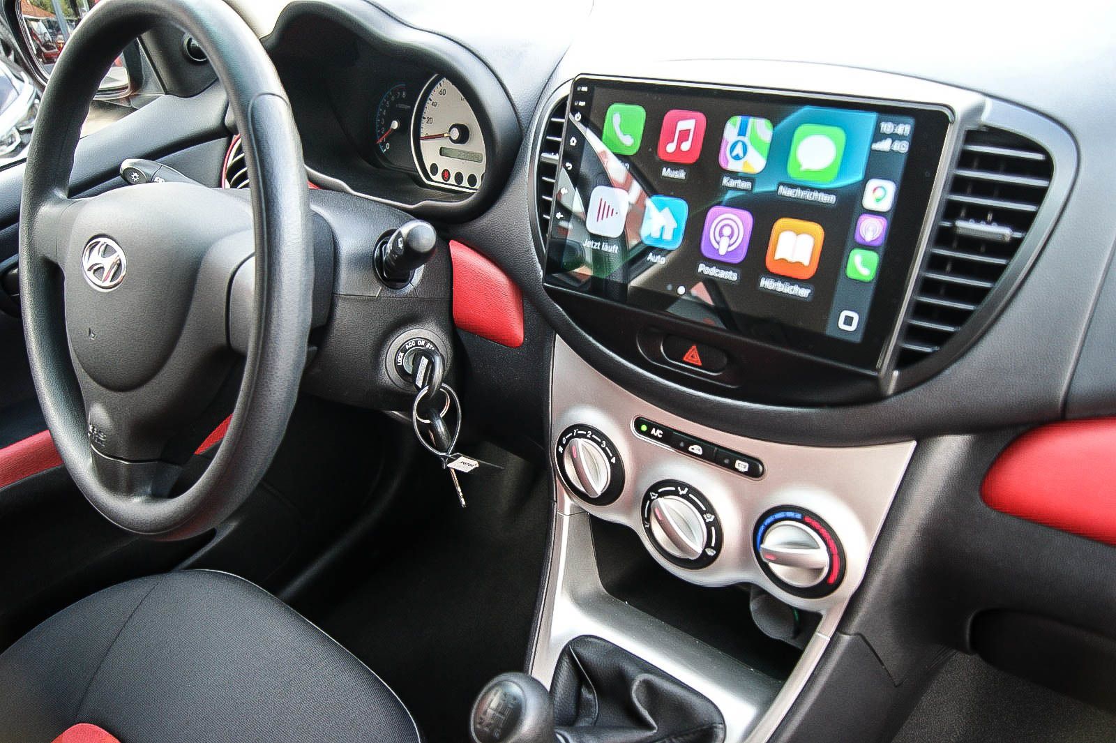 Fahrzeugabbildung Hyundai i10 1.2 Cool KLIMA AIRPLAY NAVIGATION 23.900km!!