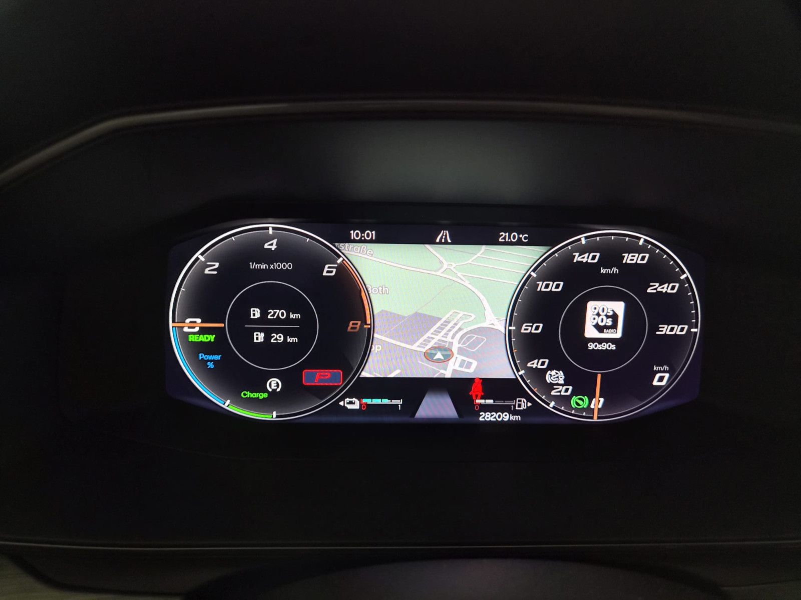 Fahrzeugabbildung CUPRA Leon VZ e-Hybrid / GEPFLEGT / NAVI / KAMERA