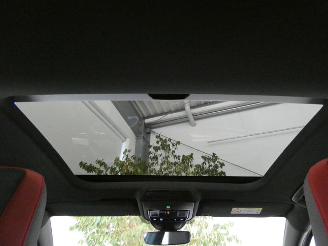 Golf VIII Lim. 2.0 TSI GTI PANO HUD 360° AHK