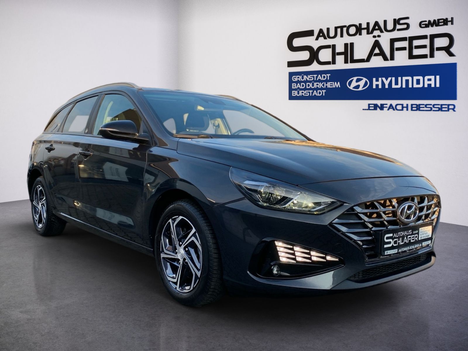 Fahrzeugabbildung Hyundai i30 Kombi 1.0 T-GDI 7-DCT Edition 30