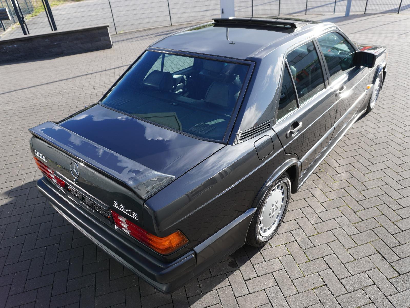 Mercedes-Benz 190 E 2,3 16 V