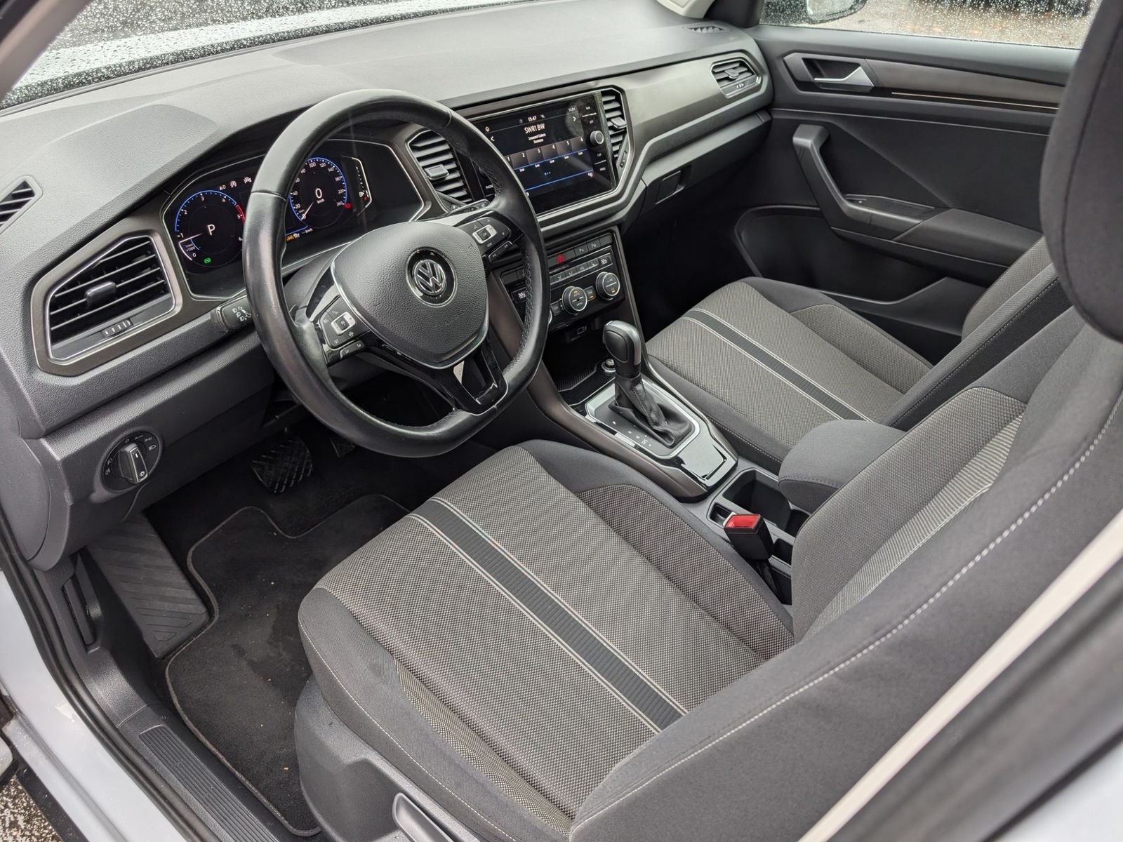 VW T-Roc 2.0 TDI Style Automatik Navi ACC – Bild 36
