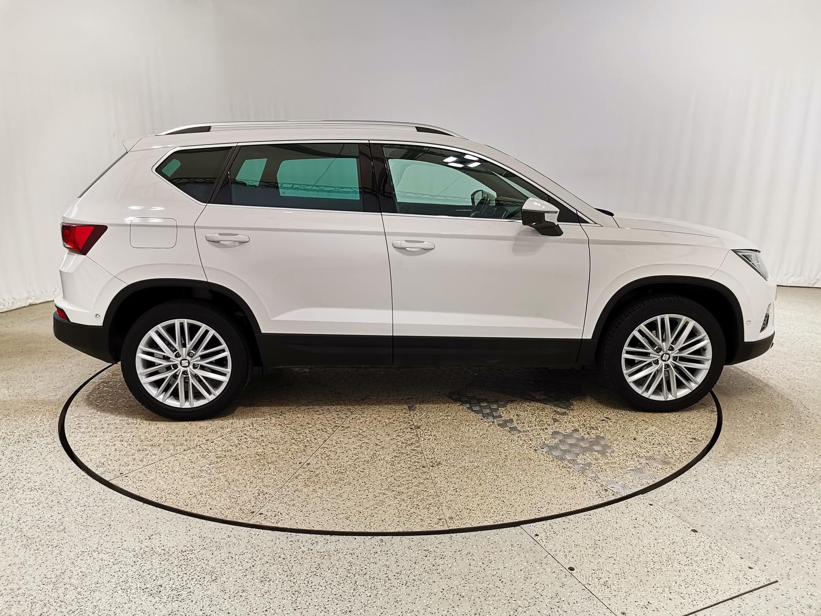 Seat Ateca 1.5 TSI Xcellence LED|Navi|360°|ACC foto 26