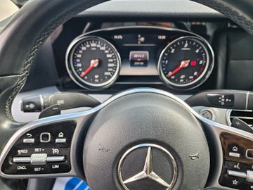 Mercedes E 200 - 12