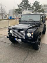 Land Rover Defender 110 Td4 Station Wagon SE SE - Land Rover Defender: Schwarz