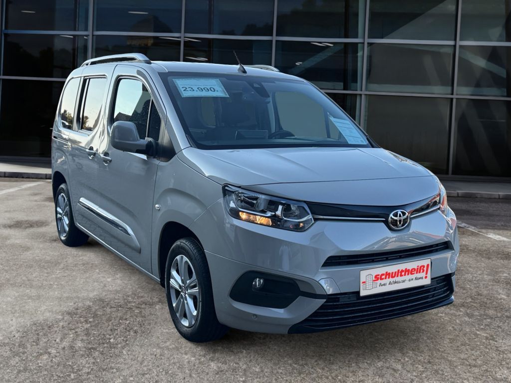Fahrzeugabbildung Toyota Proace City Verso 1.2 Turbo L2 Aut Team Deutschl