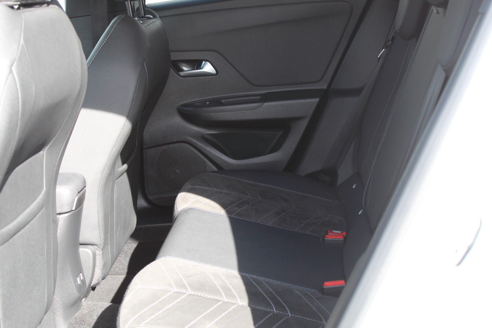 Fahrzeugabbildung Opel Mokka GS Line Intellilux*Kamera*Allw.*Sitzh.