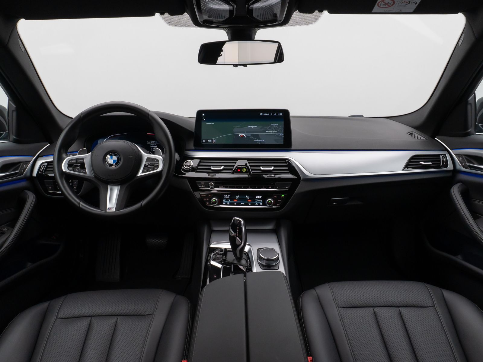 Fahrzeugabbildung BMW 520d Kamera DAB 4xKlima Leder M Sport AHK Alarm