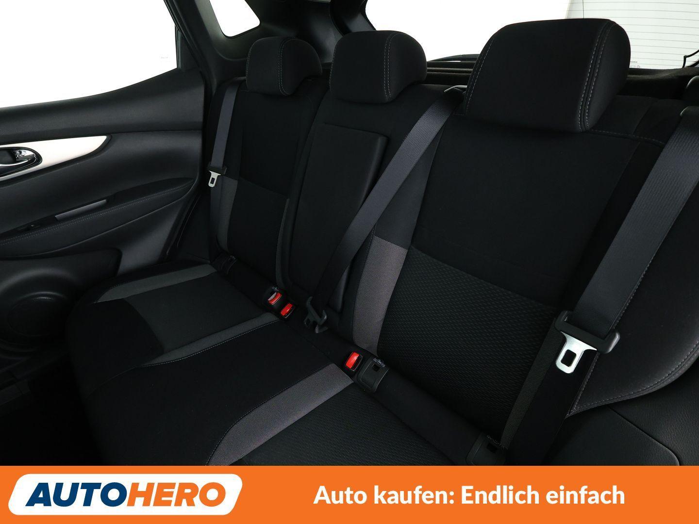 Nissan Qashqai 1.3 DIG-T N-Connecta *NAVI*LED*TEMPO*CAM