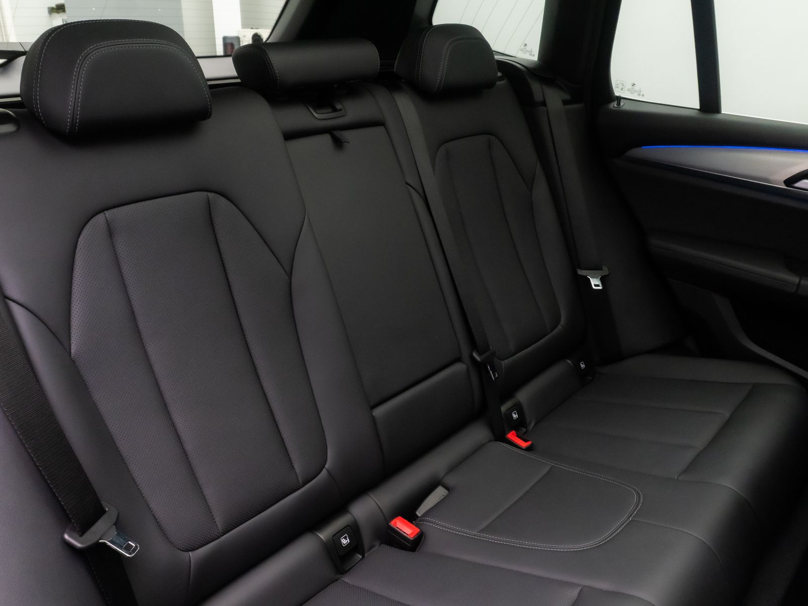 Fahrzeugabbildung BMW X3 xD20d  M Sport Panorama Kamera DAB AHK 19Zoll