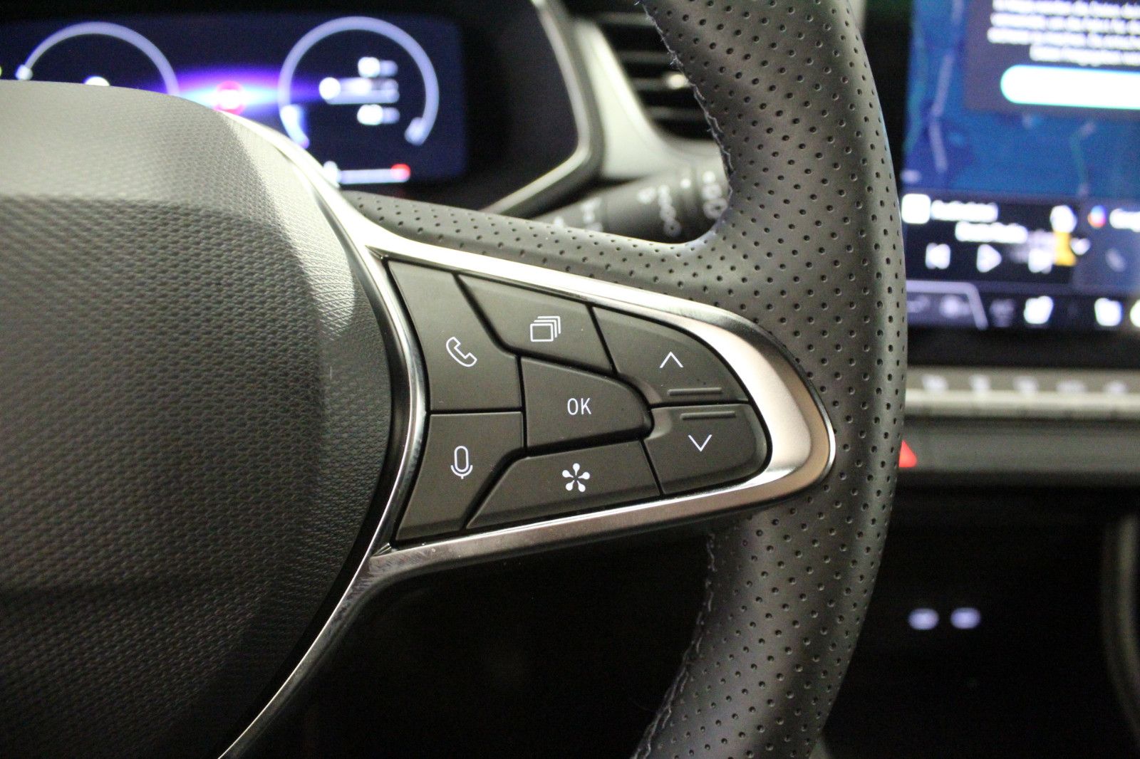 Fahrzeugabbildung Renault Captur TCe 115 KISS Sondermodell *Winter-Pak*Nav