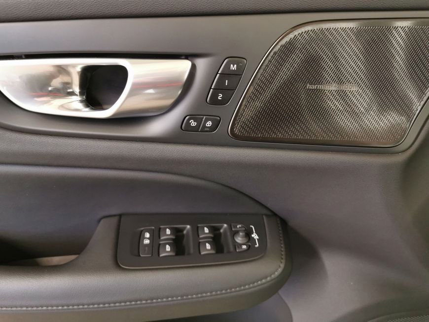 Volvo V60 Cross Country B4 D AWD Plus Licht-Paket*STDH foto 13